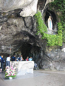 Grotte Massabielle